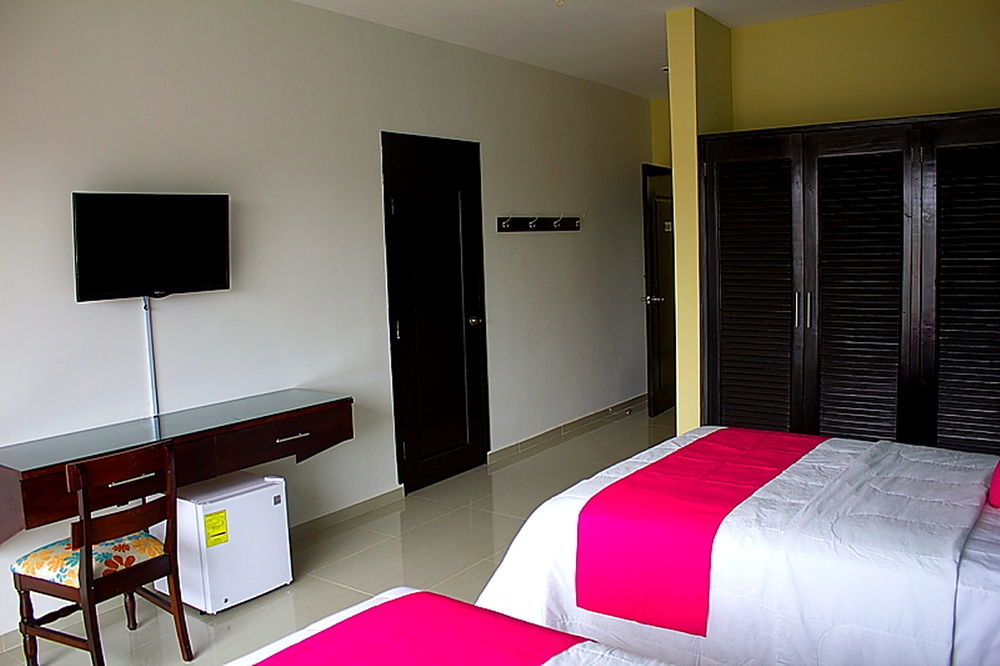 Hotel Siglo 21 Merida Bagian luar foto
