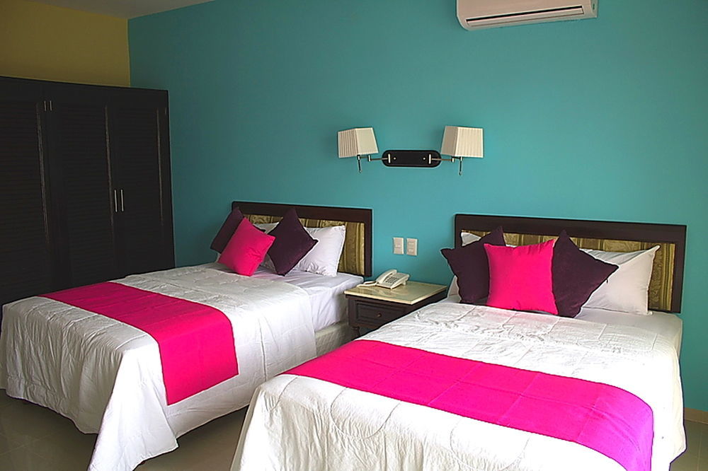 Hotel Siglo 21 Merida Bagian luar foto