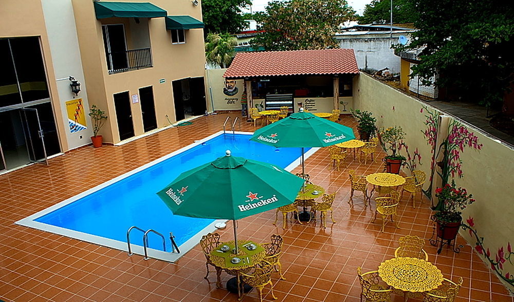 Hotel Siglo 21 Merida Bagian luar foto